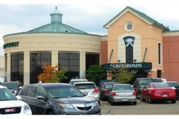 Crossroads Mall Entrance and Map